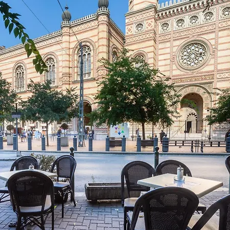 Extreme Central Luxury Budapest Exterior photo